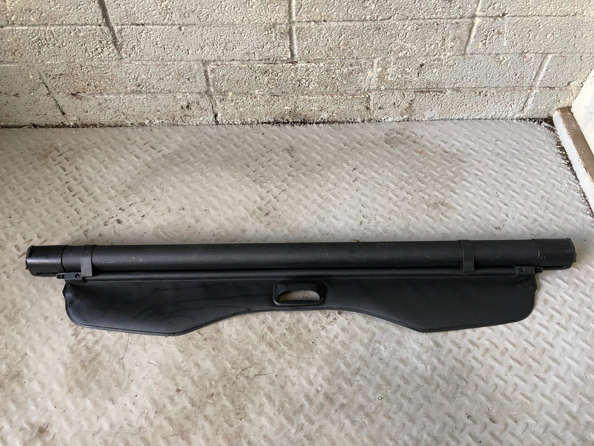 Freelander 2 Retractable Load Cover Parcel Shelf Black LR001946 Land Rover R2507