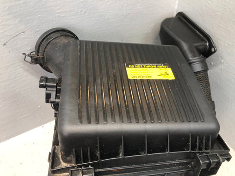 Discovery 2 Air Box Filter Housing 2.5 TD5 15p L318 Land Rover 2002 to 2004