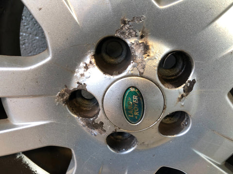 Freelander 2 Alloy Wheels and Tyres 17" Land Rover 235/65R17 2006 to 2015 R09125