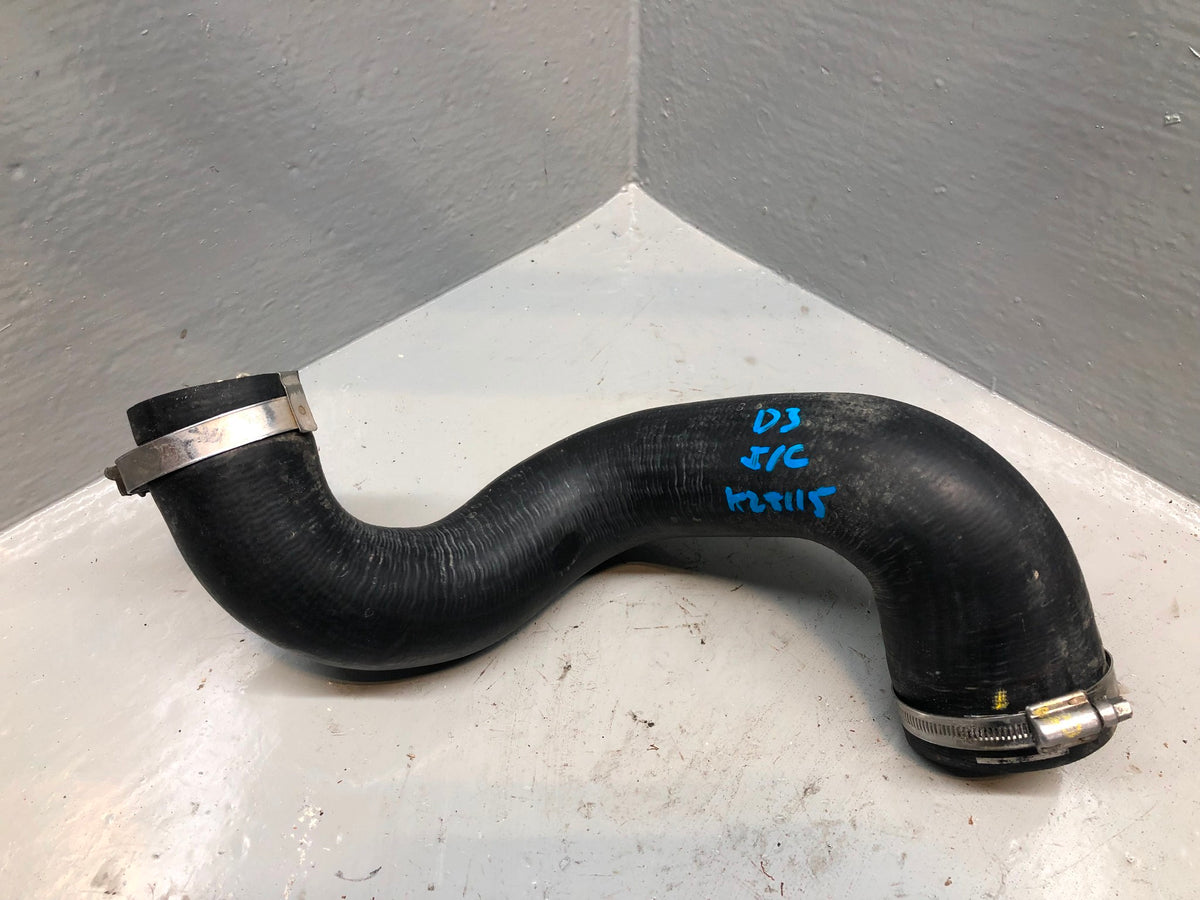 Discovery 3 Intercooler Pipe Turbo Hose 2.7 TDV6 Land Rover PNH500223