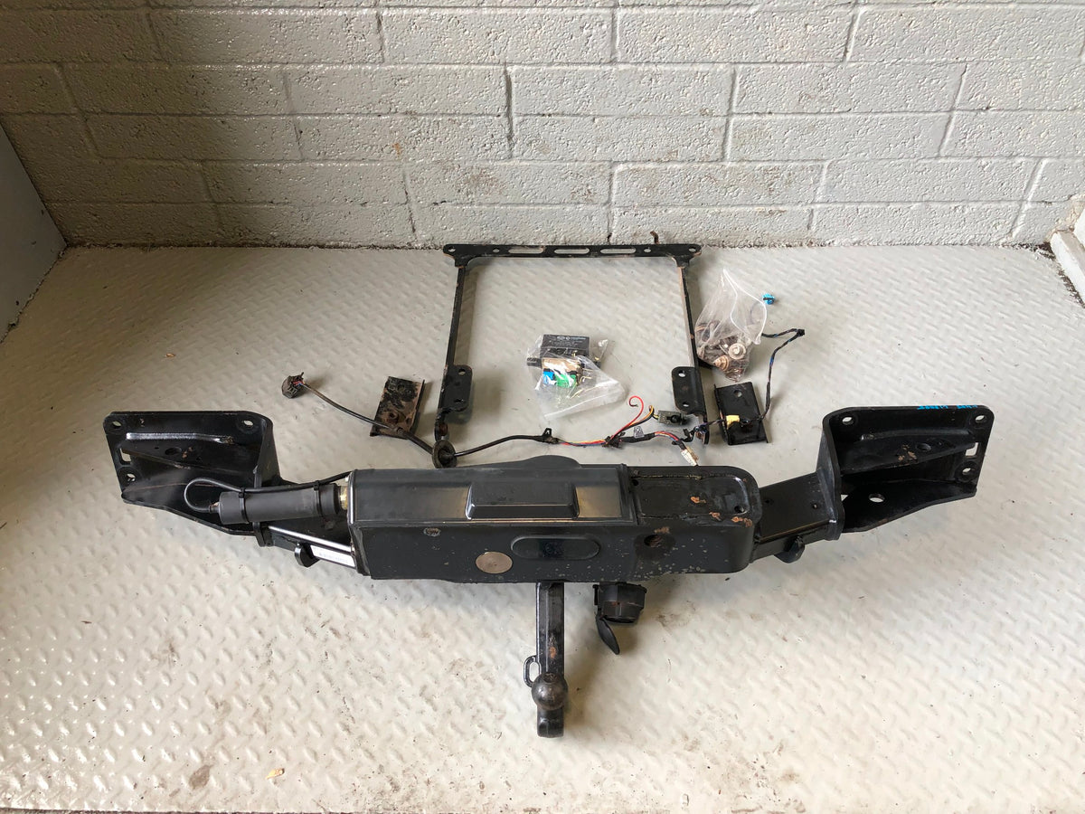 Range Rover L405 Electric Deployable Tow Bar Westfalia 2013 to 2017
