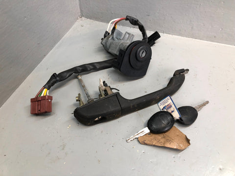 Discovery 2 Ignition Barrel Key and Door Handle Land Rover 1998 to 2004 R28105