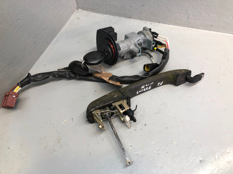 Discovery 2 Ignition Barrel Key and Door Handle Land Rover 1998 to 2004 R28105