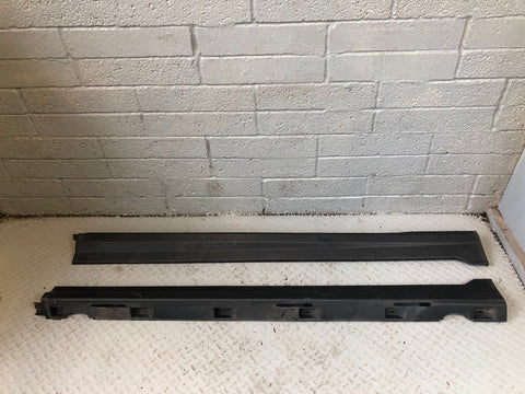 Freelander 2 Sill Cover Trims Pair Land Rover 2006 to 2011 Black Plastic R09125