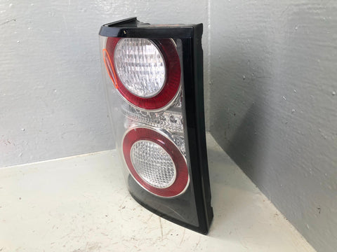 Range Rover L322 Tail Near Side Rear Light LED Grey Insert Facelift L24026