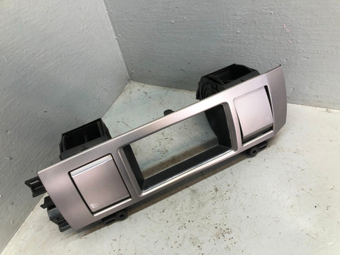 Jaguar XF Dashboard Air Vents Centre 8X23-19K617-BJ / AJ X250 2007 to 2012