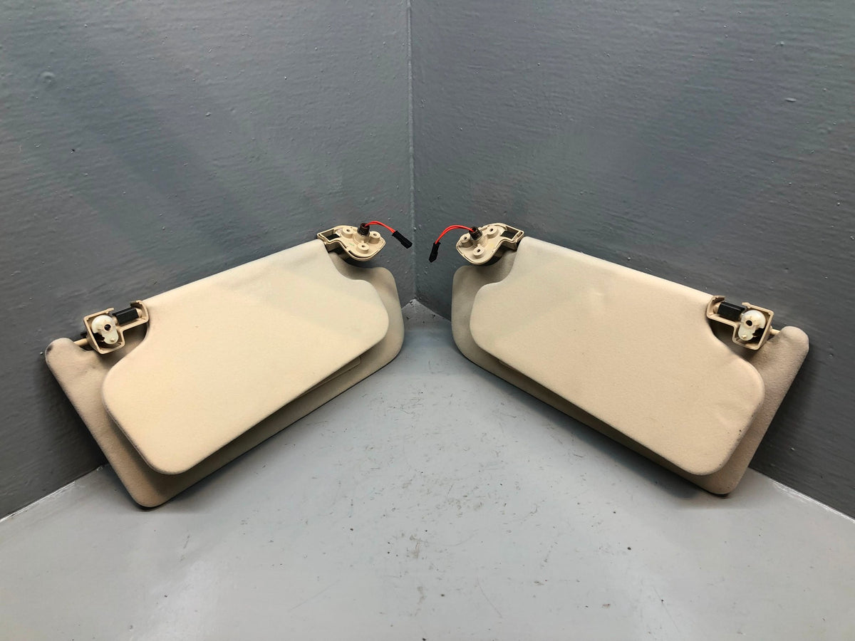 Range Rover L322 Sun Visors Mirrors and Lights Parchment 2005 to 2013 L16125