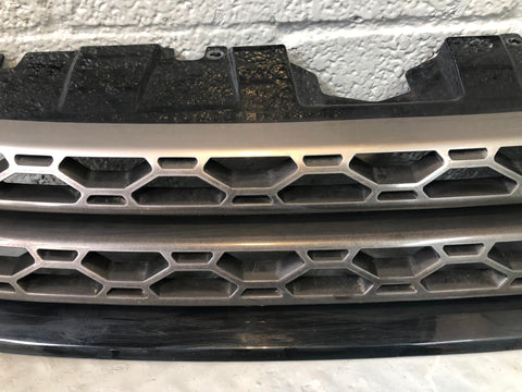 Discovery Sport Grille Front in Black Grey L550 Land Rover 2014 to 2019 L28046