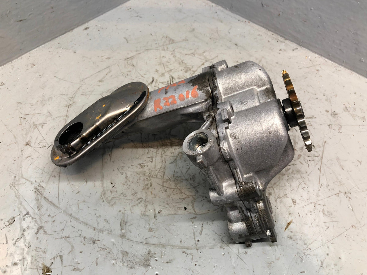 Freelander 2 Engine Oil Pump 9674087680 2.2 SD4 Land Rover 2011 to 2014