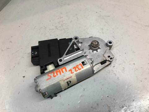 Range Rover L322 Electric Sunroof Motor 67 61 6 910 154 2002 to 2009