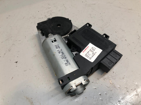 Range Rover L322 Electric Sunroof Motor 67 61 6 910 154 2002 to 2009