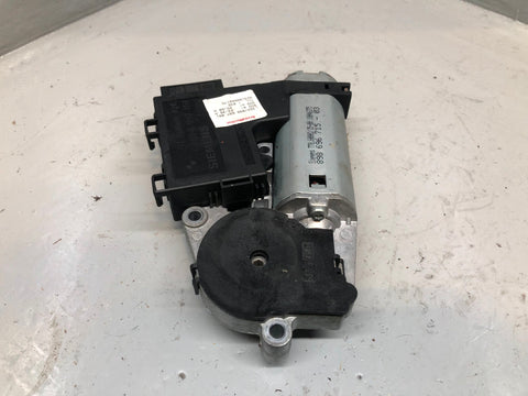 Range Rover L322 Electric Sunroof Motor 67 61 6 910 154 2002 to 2009