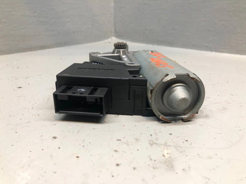 Range Rover L322 Electric Sunroof Motor 67 61 6 910 154 2002 to 2009