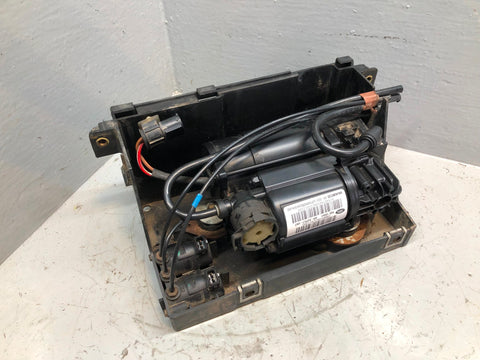 Discovery 2 Air Suspension Compressor Wabco RQG100041 Housing Land Rover R18125