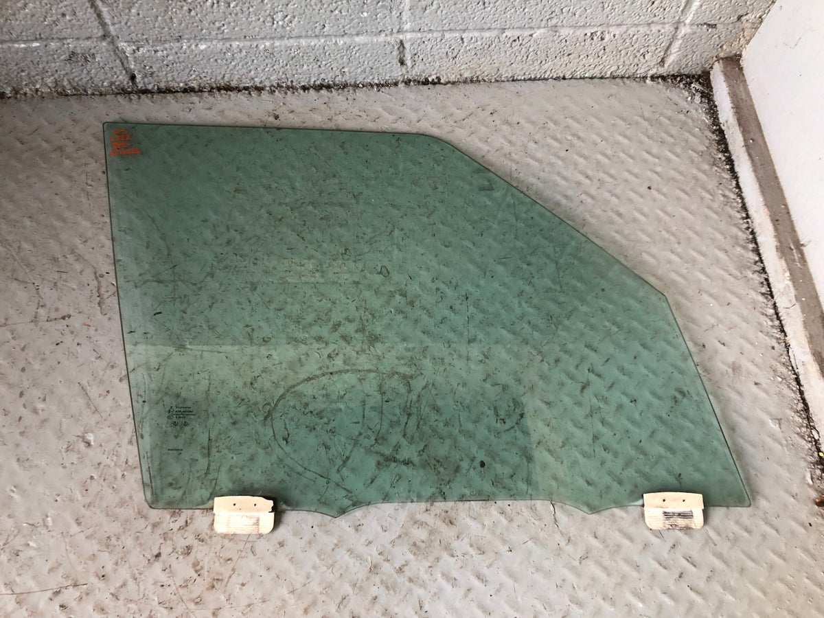 Range Rover L322 Window Glass Double Glazed Off Side Front 2006 to 2012 L24026