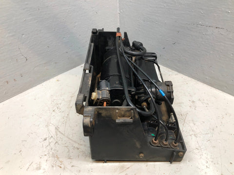 Discovery 2 Air Suspension Compressor Wabco RQG100041 Housing Land Rover R18125