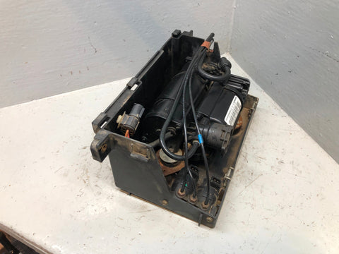 Discovery 2 Air Suspension Compressor Wabco RQG100041 Housing Land Rover R18125