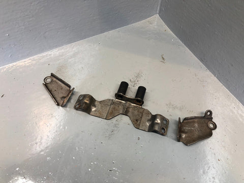 Jaguar XF Exhaust Crossover Link Pipe Bracket 3.0 TDV6 L320 6 Speed