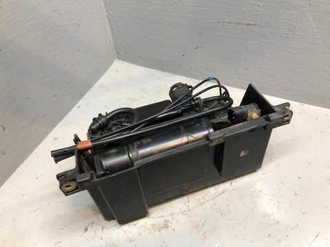 Discovery 2 Air Suspension Compressor Wabco RQG100041 Housing Land Rover R18125