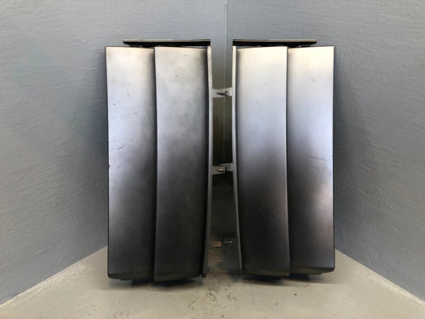 Range Rover L322 Wing Side Grille Vents Standard Grey Pair 2002 to 2013 R19095