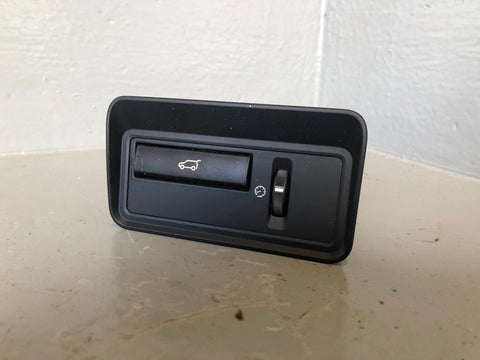 Range Rover L405 Upper Tailgate Powered Release Switch CPLA 11654 CA