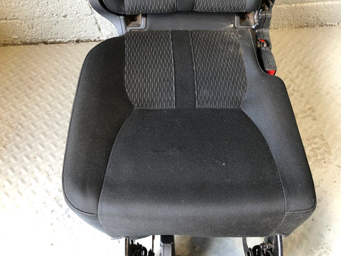 Discovery 4 Seats Cloth Manual x 5 in Black Land Rover 2009 to 2014 K30075