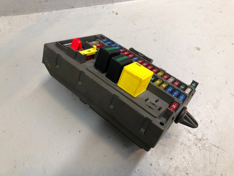 Discovery 2 Fuse Box Under Dash YQE003830 Land Rover 1998 to 2004