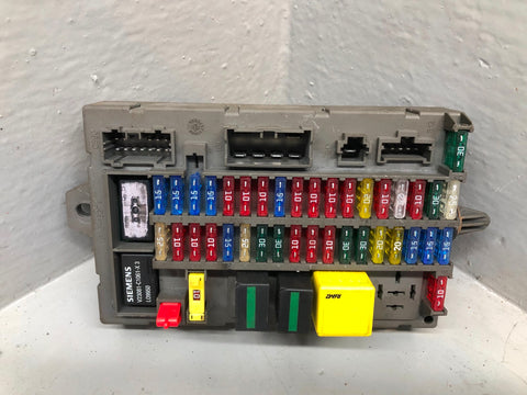 Discovery 2 Fuse Box Under Dash YQE003830 Land Rover 1998 to 2004