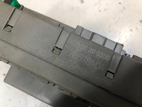 Discovery 2 Fuse Box Under Dash YQE003830 Land Rover 1998 to 2004