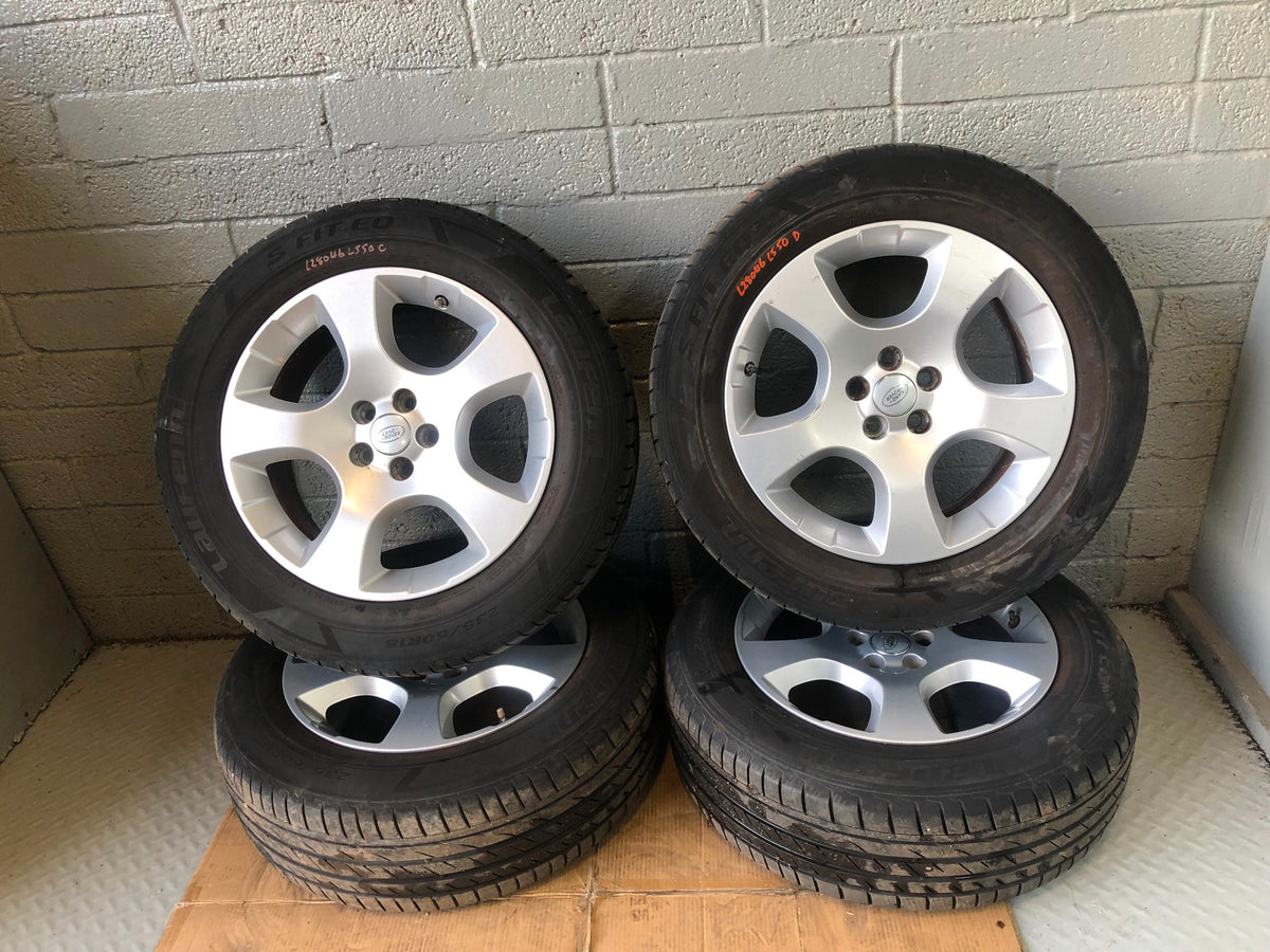 Discovery Sport Alloy Wheels and Tyres 4x 18" 235/60R18 L550 Land Rover L28046