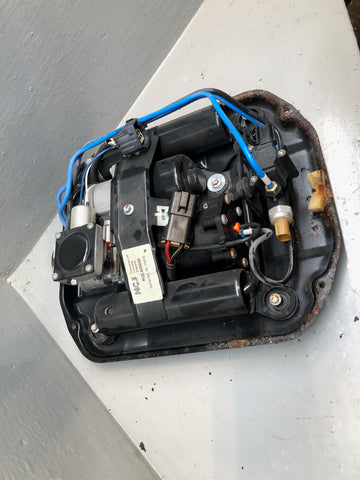 Range Rover L322 Air Suspension Compressor Pump Hitachi RQU500302 L16125