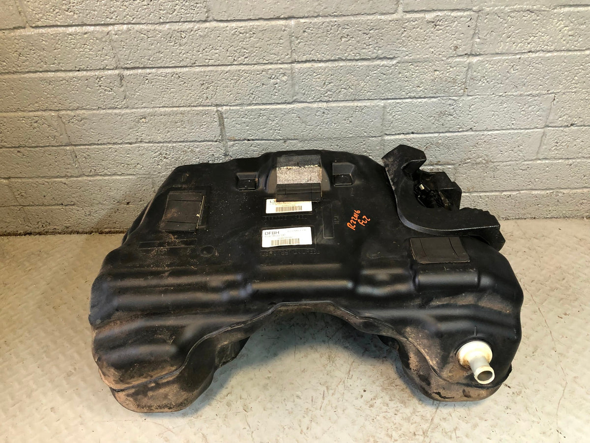 Freelander 2 Fuel Tank Plastic and Sender Pump 2.2 TD4 Land Rover 2011 to 2014