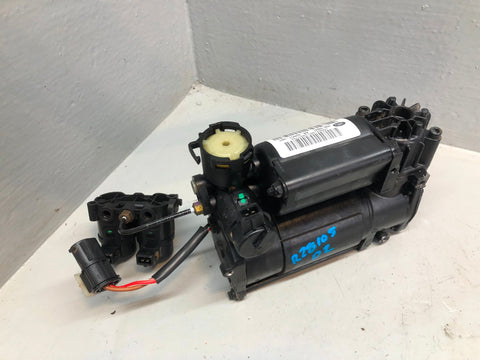 Discovery 2 Air Suspension Compressor Wabco RQG100041 Land Rover 1998 to 2004