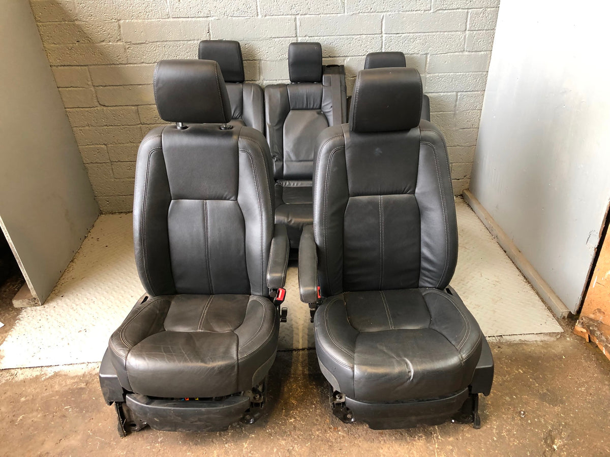 Discovery 4 Seats Leather Electric x 5 in Black Land Rover 2009 to 2014 K30095