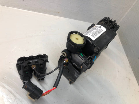 Discovery 2 Air Suspension Compressor Wabco RQG100041 Land Rover 1998 to 2004
