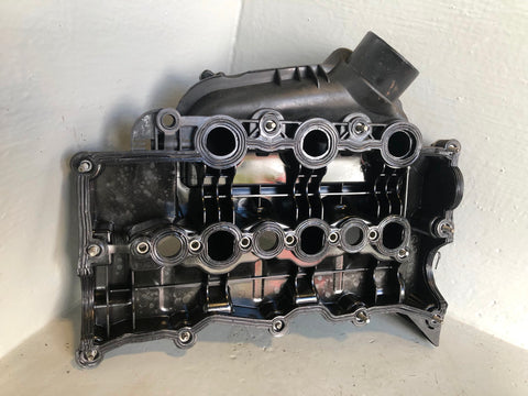 Range Rover L405 Rocker Cover Inlet Manifold Left 3.0 TDV6 2013 to 2015