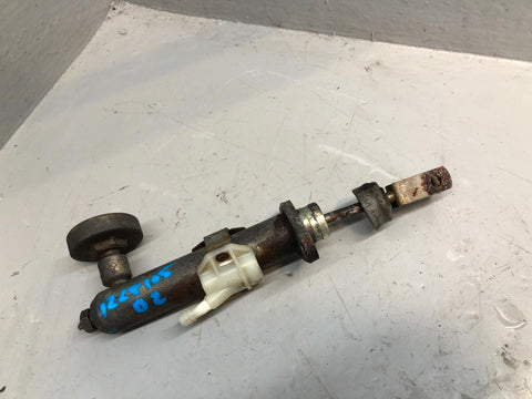 Discovery 2 Clutch Master Cylinder STC000280 TD5 Land Rover 1998 to 2004 R28105