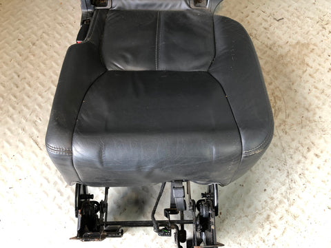 Discovery 4 Seats Leather Electric x 5 in Black Land Rover 2009 to 2014 K30095