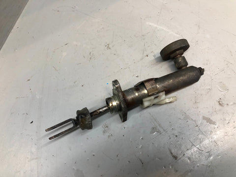 Discovery 2 Clutch Master Cylinder STC000280 TD5 Land Rover 1998 to 2004 R28105