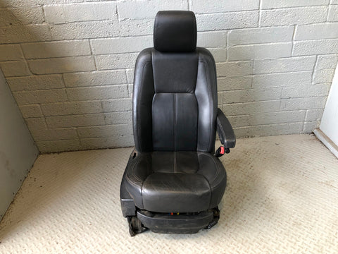 Discovery 4 Seats Leather Electric x 5 in Black Land Rover 2009 to 2014 K30095