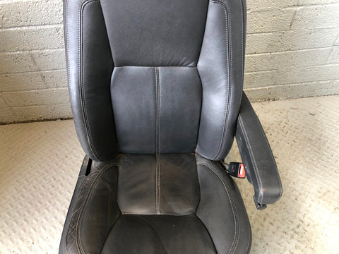 Discovery 4 Seats Leather Electric x 5 in Black Land Rover 2009 to 2014 K30095