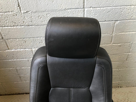 Discovery 4 Seats Leather Electric x 5 in Black Land Rover 2009 to 2014 K30095