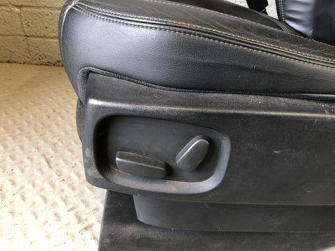 Discovery 4 Seats Leather Electric x 5 in Black Land Rover 2009 to 2014 K30095