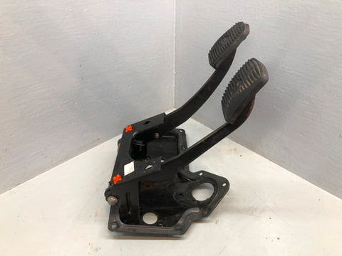Discovery 2 Pedal Set Manual Clutch Brake 2.5 TD5 Land Rover 1998 to 2004 R28105