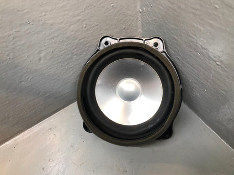 Range Rover L322 Rear Door Speaker XQM500100 Left or Right 2002 to 2006