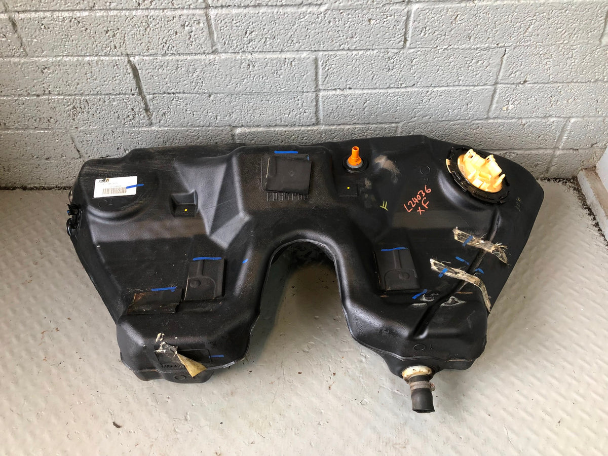 Jaguar XF Fuel Tank And Sender Assembly 3.0 TDV6 2008 to 2015