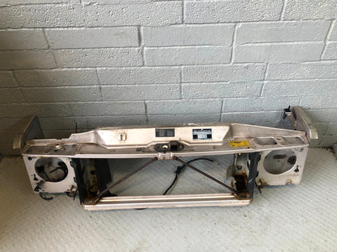 Discovery 2 Slam Front Panel Blenheim Silver Land Rover 1998 to 2002 R28115