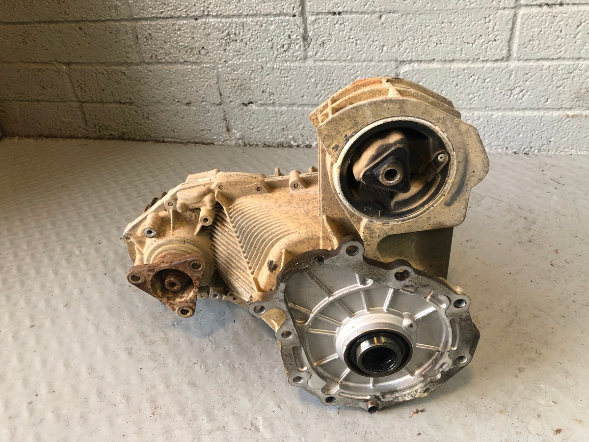 Range Rover L322 Transfer Box IAB000033 4.4 V8 and 3.0 TD6 2002 to 2006 K15046
