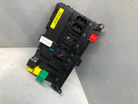 Range Rover L322 Fuse Box Main Dash Board YQE500240 2002 to 2009