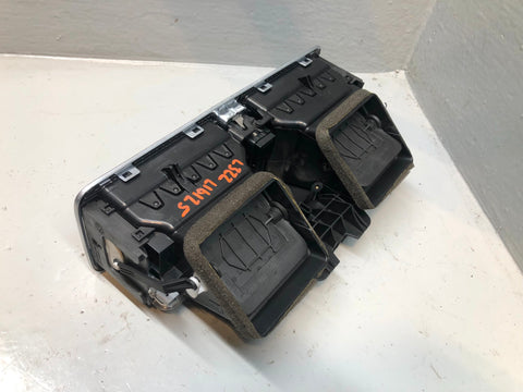 Range Rover L322 Dashboard Centre Air Vents JBD000022PUY with Hazard Switch